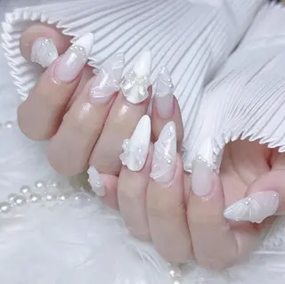ネイル RAFFINE haru🦋🩵のネイルデザイン