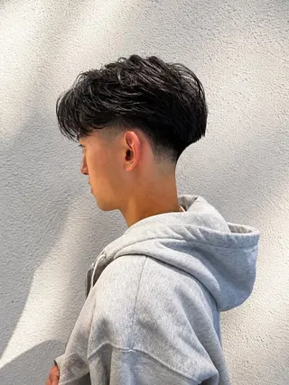 ミディアム パーマ メンズ 💈ニュアンスパーマ センターパート💈のヘアスタイル