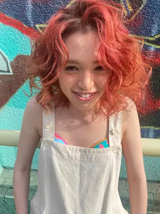 ミディアム 派手髪デザインカラー ヒロカのヘアスタイル
