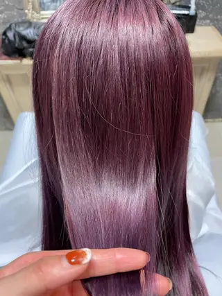ロング 山岸 朱里のヘアスタイル