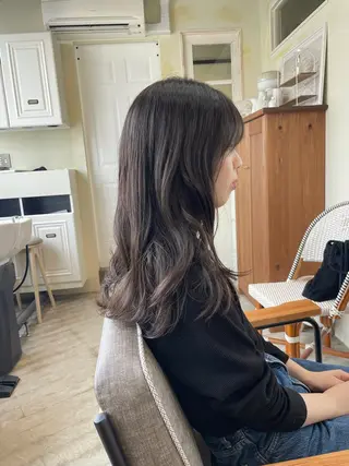 ロング カラー 🍋透け感カラー🍃 オリーブ🍐Kahoのヘアスタイル