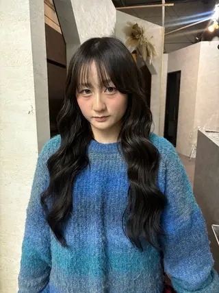 ロング 天神最安値エクステ カラーレイヤーカットのヘアスタイル
