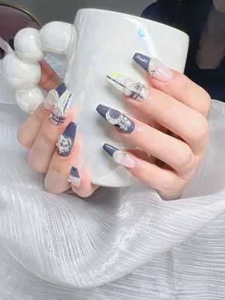 ネイル Lee Nails チップ長さだし専門店のネイルデザイン