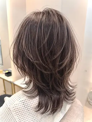 ロング ハイレイヤー/顔周り /レイヤーカットのヘアスタイル