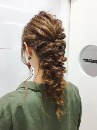 ヘアアレンジ 趙 英来のヘアスタイル