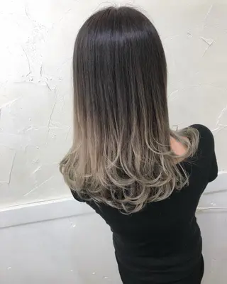 セミロング Loob.TOKYO MIYA🌈のヘアスタイル