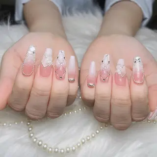 ネイル Sora  Nail 長さ出し専門店のネイルデザイン