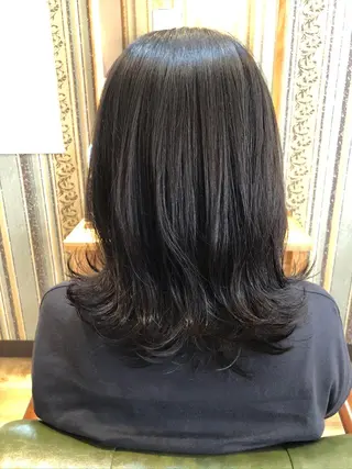 セミロング 佐藤 美幸のヘアスタイル