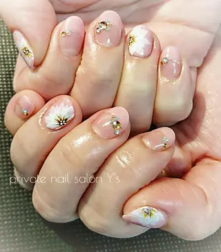 ネイル YUMI NAGAI のネイルデザイン