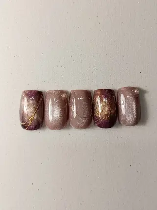 ネイル Legit nail salonのネイルデザイン
