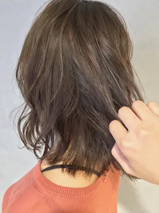 ミディアム カラー 岡邉 隆太のヘアスタイル