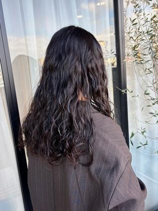 ロング パーマ 池田 綾香のヘアスタイル