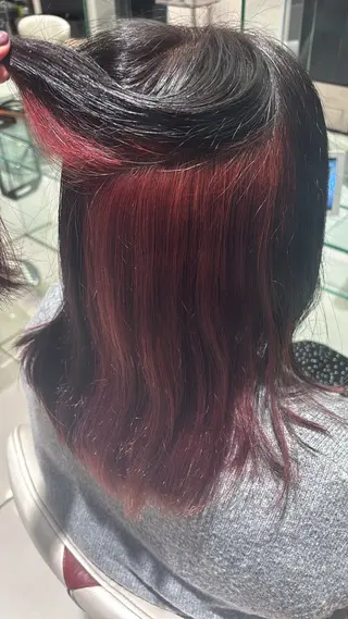 ミディアム カラー 新開 羽音のヘアスタイル