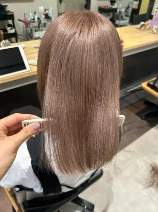ショート カラー hubhair レイヤー/透明感のヘアスタイル