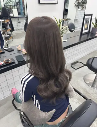 ロング カラー 🩵しの🩵 JILLSTUDIOのヘアスタイル