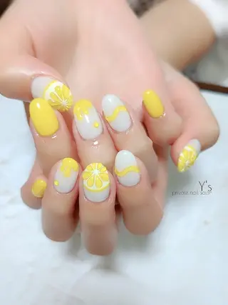 ネイル YUMI NAGAI のネイルデザイン