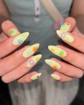 ネイル 🪐富島彩夏 /海外nail🪐のネイルデザイン