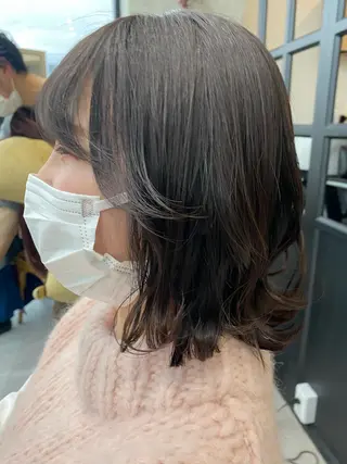 ミディアム カラー 似合う髪型見つけます AYAKAのヘアスタイル