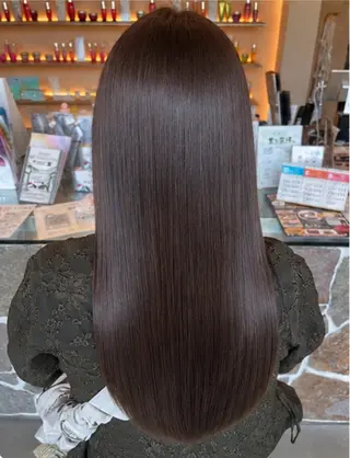 カラー 坂本 温のヘアスタイル