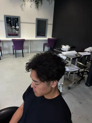 パーマ メンズ 井上 慈温のヘアスタイル