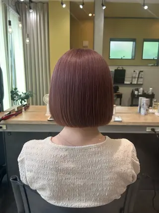 ショート カラー hubhair レイヤー/透明感のヘアスタイル