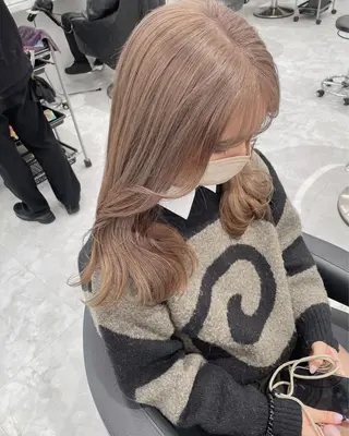 セミロング カラー 💗🤍透明感カラー 🤍💗kanonのヘアスタイル