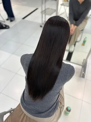 ロング カラー 岡部 りあのヘアスタイル