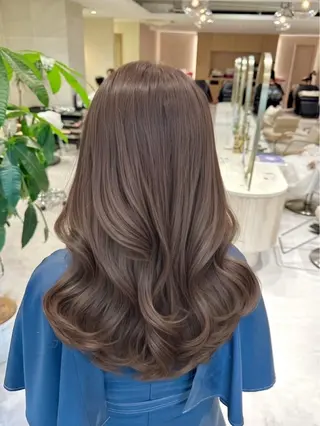 ロング カラー 透明感カラー🌿 グレージュ🐺陽介のヘアスタイル
