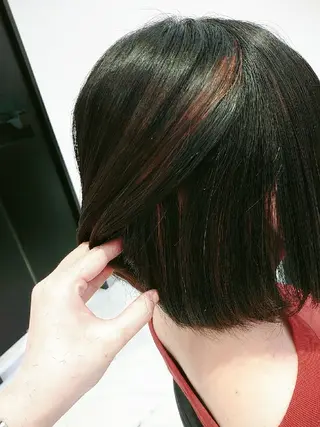 ショート カラー KANAKO .のヘアスタイル