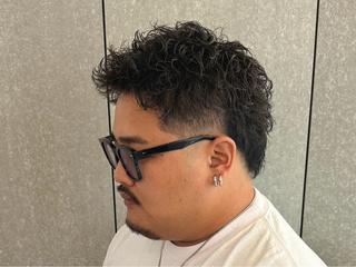 ショート パーマ メンズ 小笠原 栞菜のヘアスタイル