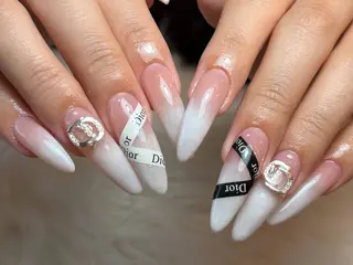 ネイル AYURA nailstudioのネイルデザイン