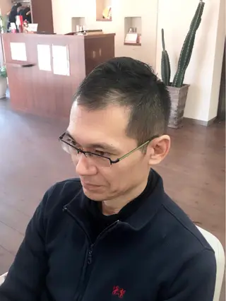 メンズ 中野 大士のヘアスタイル