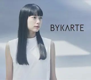 ロング カンノ シュンのヘアスタイル