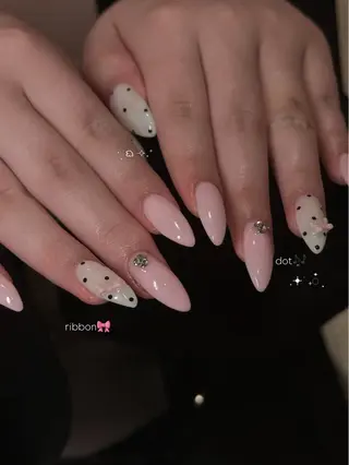 ネイル mikoto 🎀 艶々美フォルムのネイルデザイン