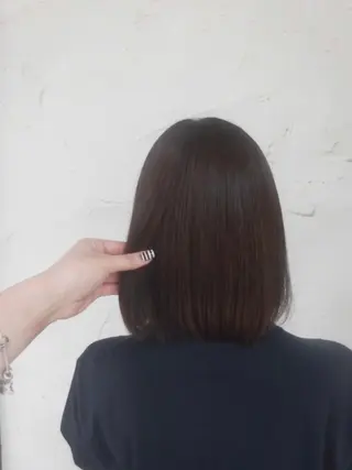 ミディアム 三浦 瑠音のヘアスタイル