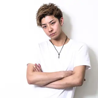 ショート カラー パーマ メンズ THE USUAL ユージュアルのヘアスタイル