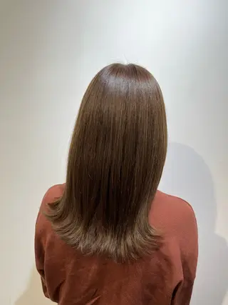 ロング 新谷 柚樹のヘアスタイル