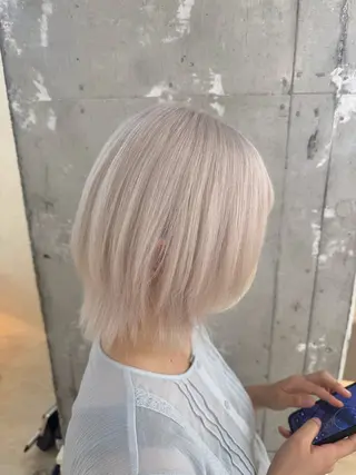 ショート カラー 小川 新大のヘアスタイル