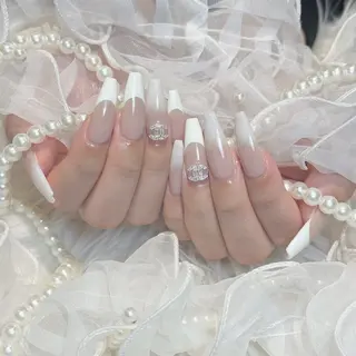 ネイル WISTERIA kozueのネイルデザイン