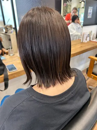 ミディアム 吉川 茉由子のヘアスタイル