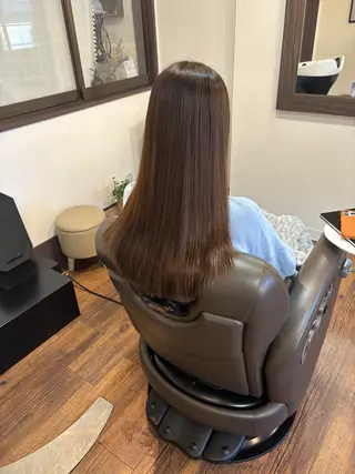 ロング 池岡 洋子のヘアスタイル