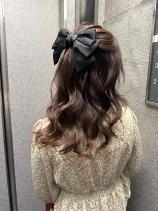 セミロング カラー ヘアアレンジ ヘアセット/レイヤー 赤み消し/はるかのヘアスタイル