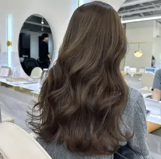 ロング カラー aku🩷韓国風🩷 暖色カラー🎀のヘアスタイル