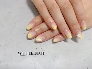 ネイル WHITE NAIL ホワイトネイルのネイルデザイン