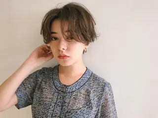 ショート カラー パーマ 松田 亮葉のヘアスタイル