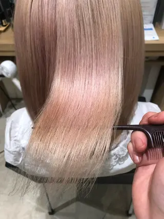 ミディアム 吉川 夏海のヘアスタイル