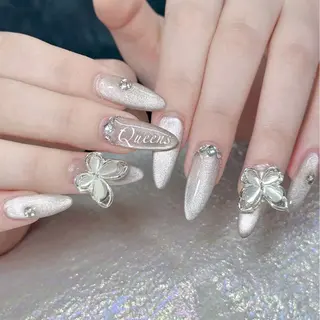 ネイル Queens ひなのネイルデザイン