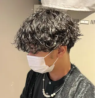 ミディアム パーマ メンズ 横浜駅メンズパーマ師 🌀岩﨑弘成🌀のヘアスタイル
