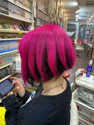 ショート ゆぴ☾/推しカラー /ハイトーンのヘアスタイル