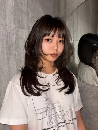 ミディアム 中川 舞依のヘアスタイル